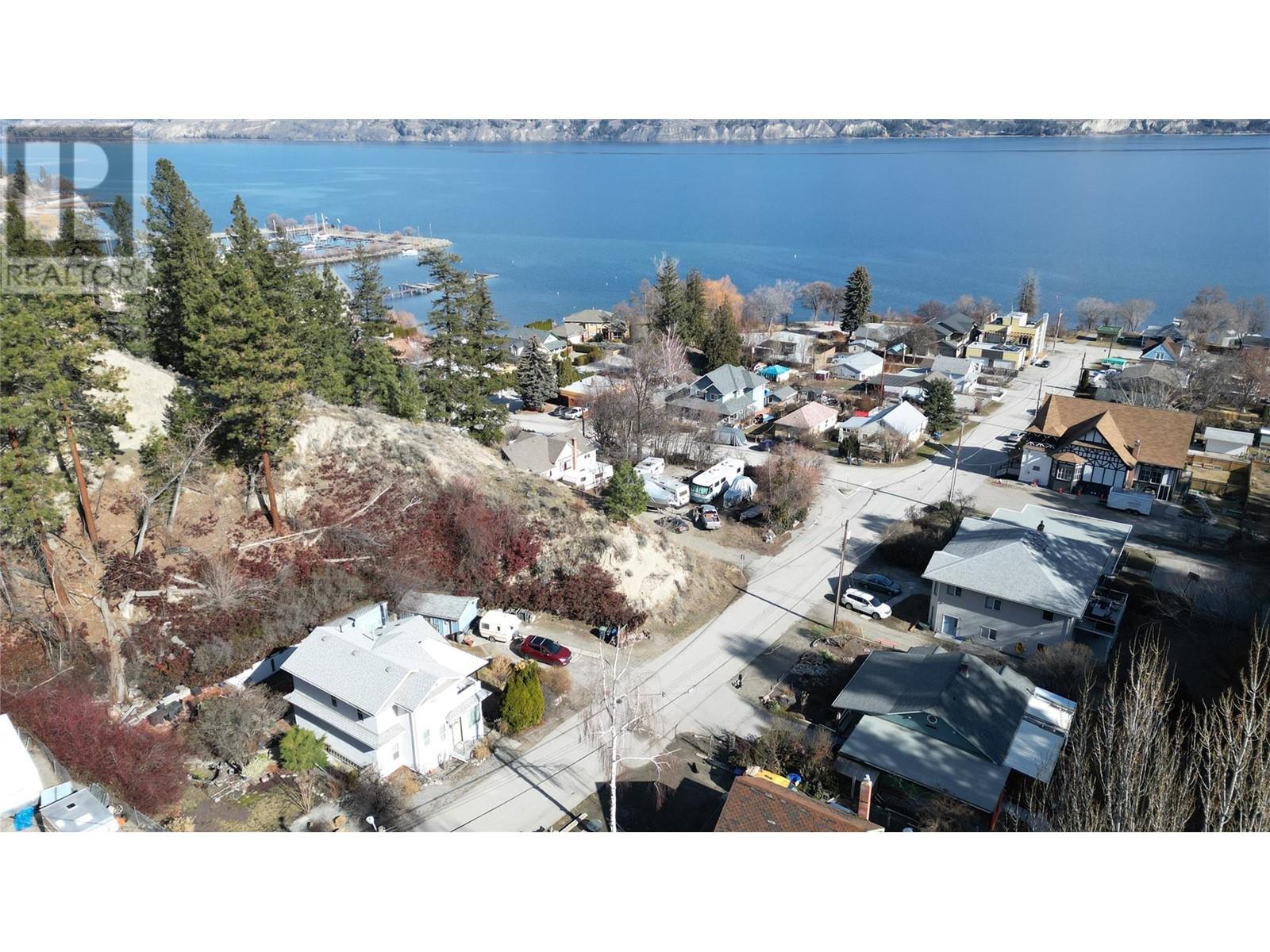 5706 Butler Street, Summerland