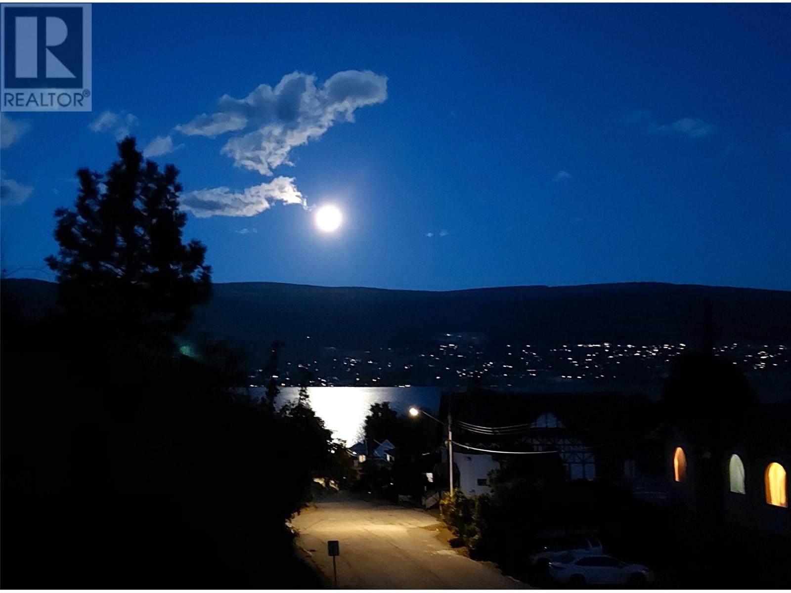 5706 Butler Street, Summerland