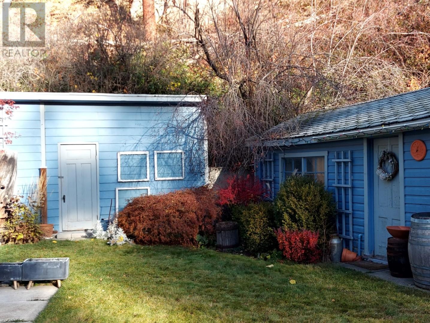 5706 Butler Street, Summerland