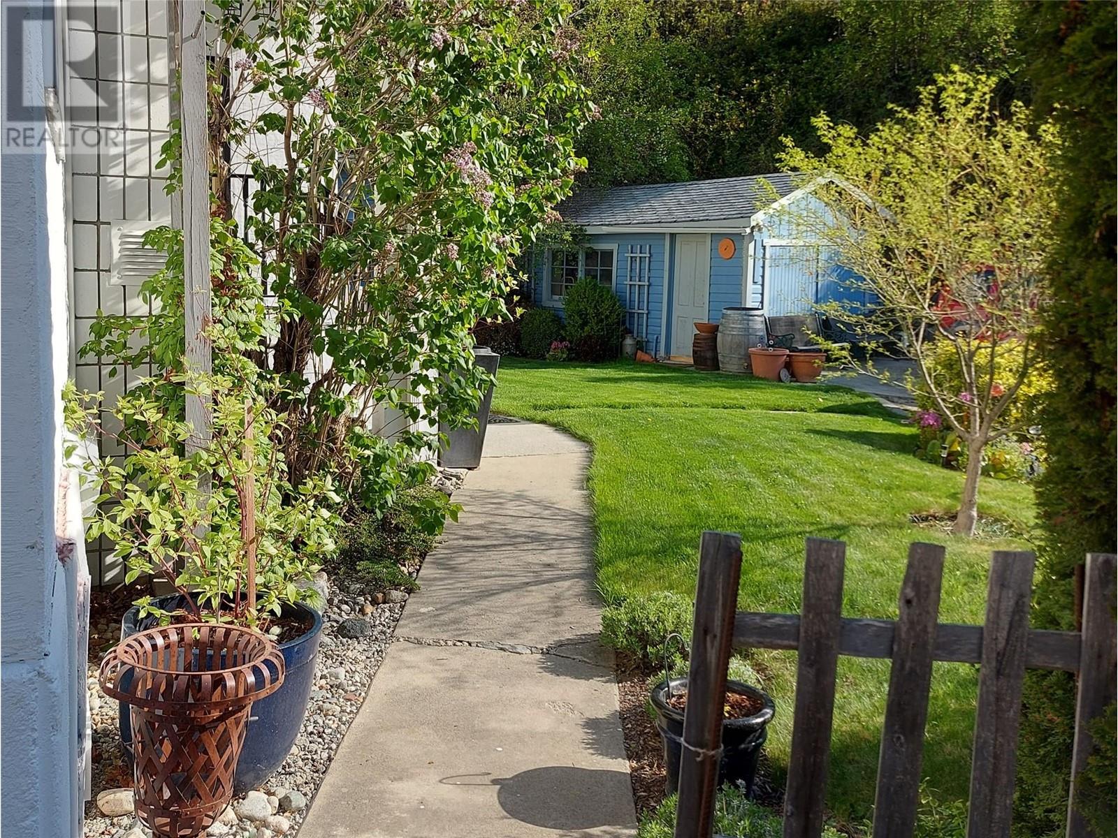 5706 Butler Street, Summerland