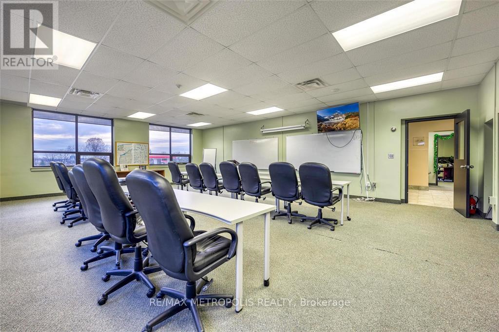 Photo 10 of B Upper 109 Durand Street, Sarnia ON
