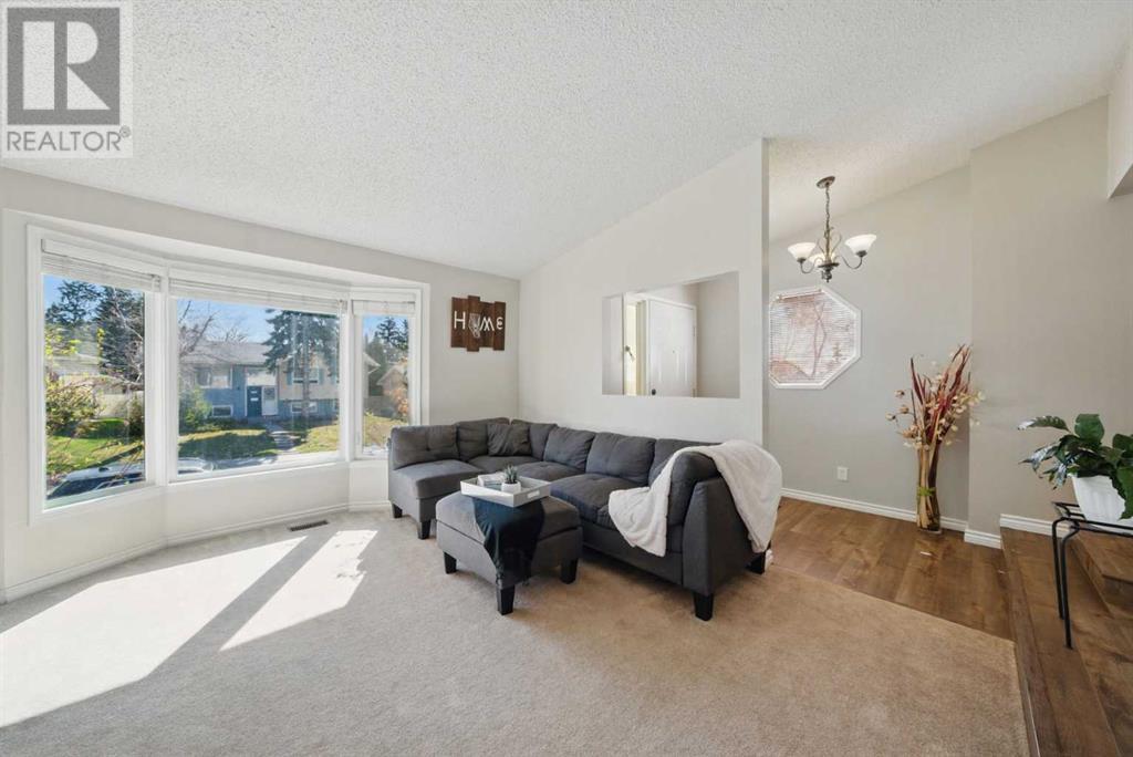Single Family House Bungalow for Sale in  Hunterston Crescent NW Huntington Hills Calgary 