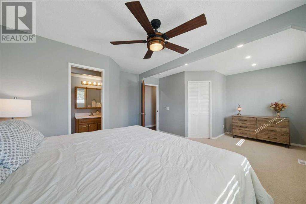 Single Family House Bungalow for Sale in  Hunterston Crescent NW Huntington Hills Calgary 