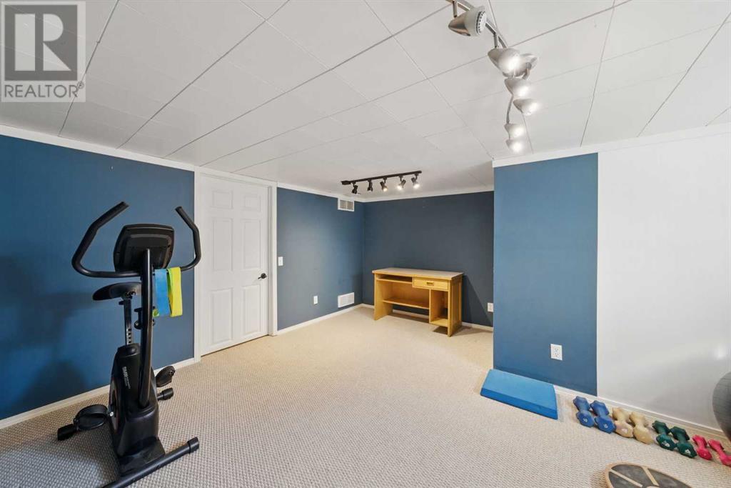 Single Family House Bungalow for Sale in  Hunterston Crescent NW Huntington Hills Calgary 