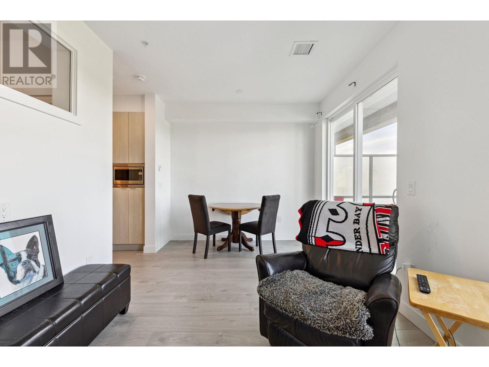 Photo 4 of 203 2499 Rabbit Drive, Tsawwassen BC