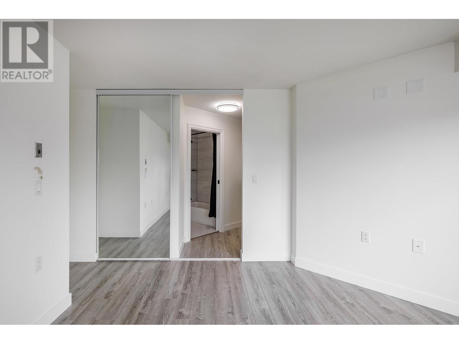 Photo 16 of 3157 Casorso Road Unit 317, Kelowna BC