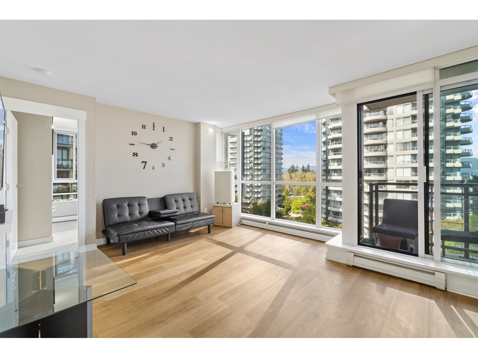 Photo 14 of 609 10777 University Drive, Surrey BC
