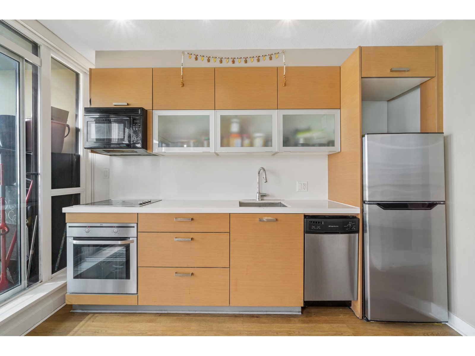 Photo 12 of 609 10777 University Drive, Surrey BC