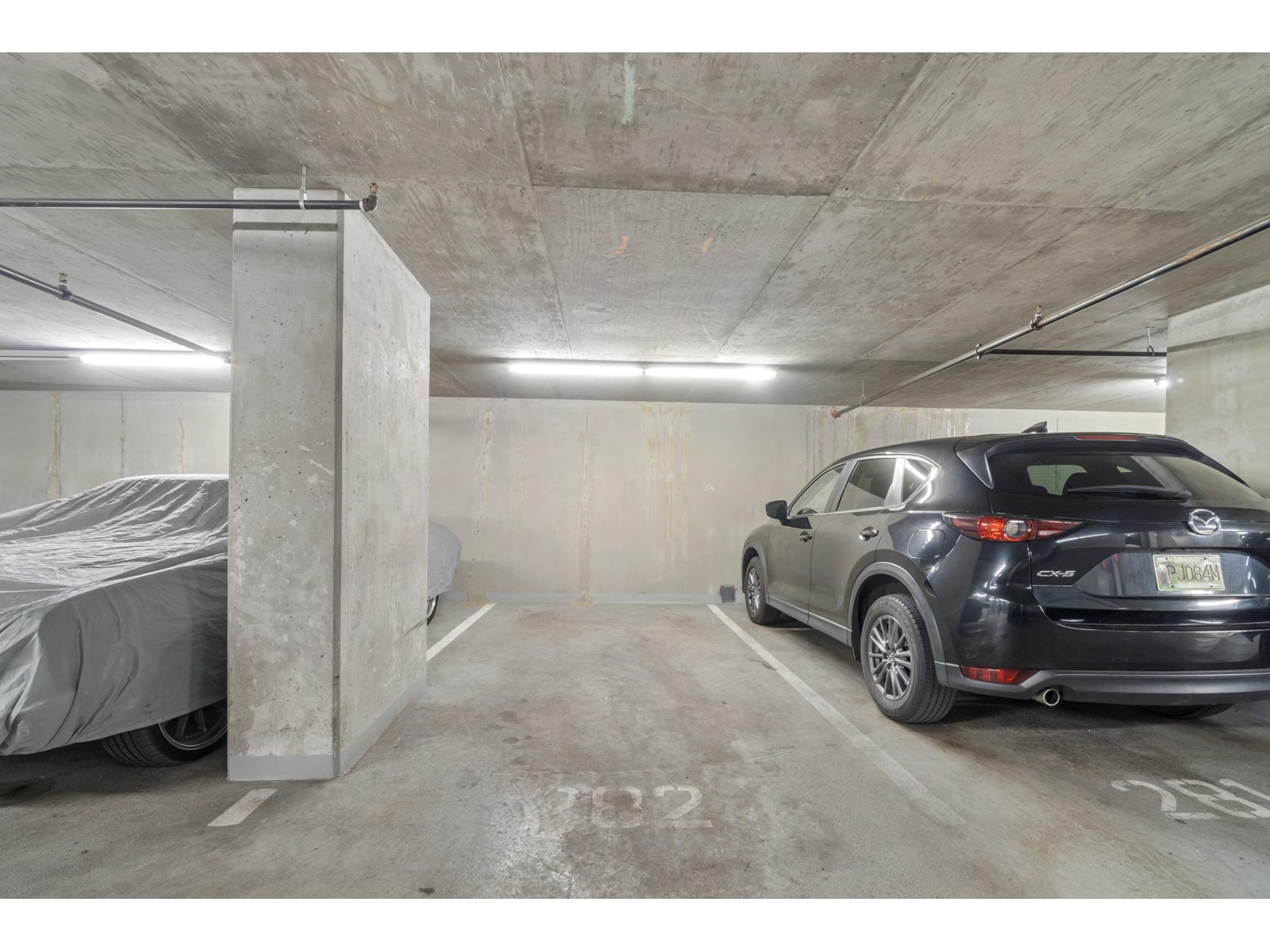 Photo 21 of 609 10777 University Drive, Surrey BC