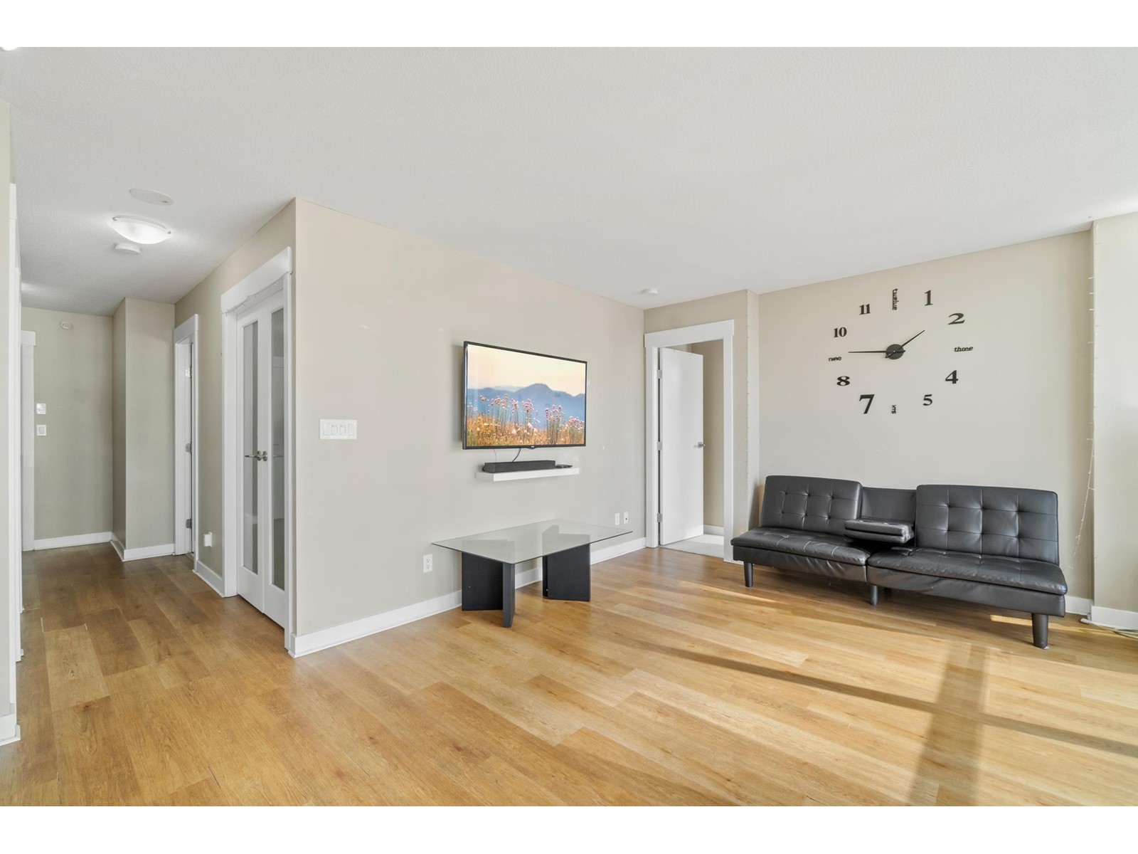Photo 13 of 609 10777 University Drive, Surrey BC