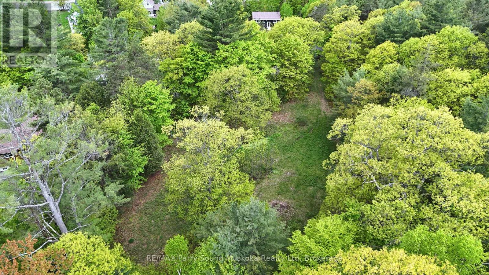 Photo 10 of 22 A Lock Street, Seguin ON