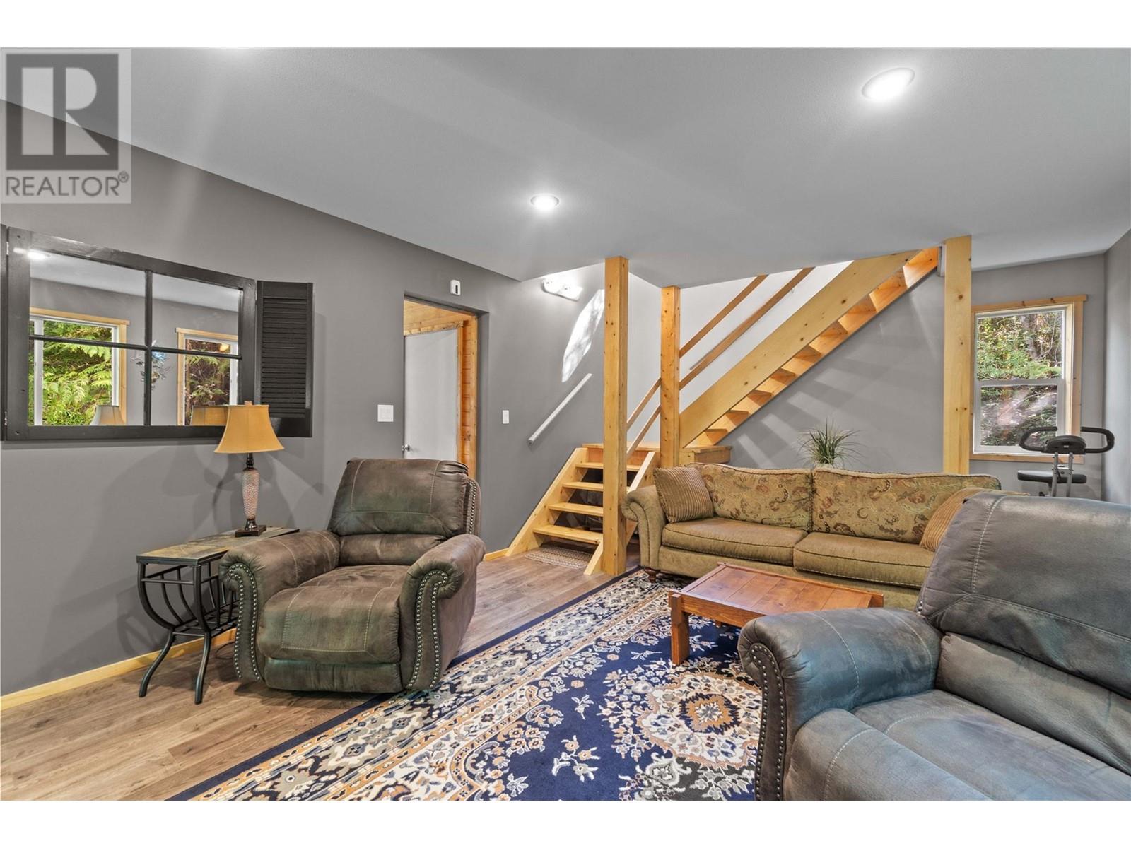 6300 Armstrong Road Unit# 36, Eagle Bay