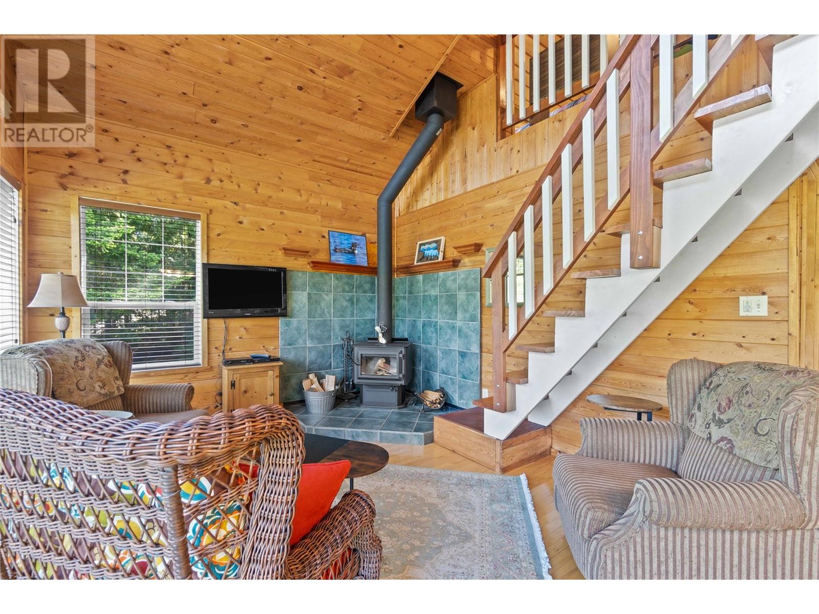 6300 Armstrong Road Unit# 36, Eagle Bay