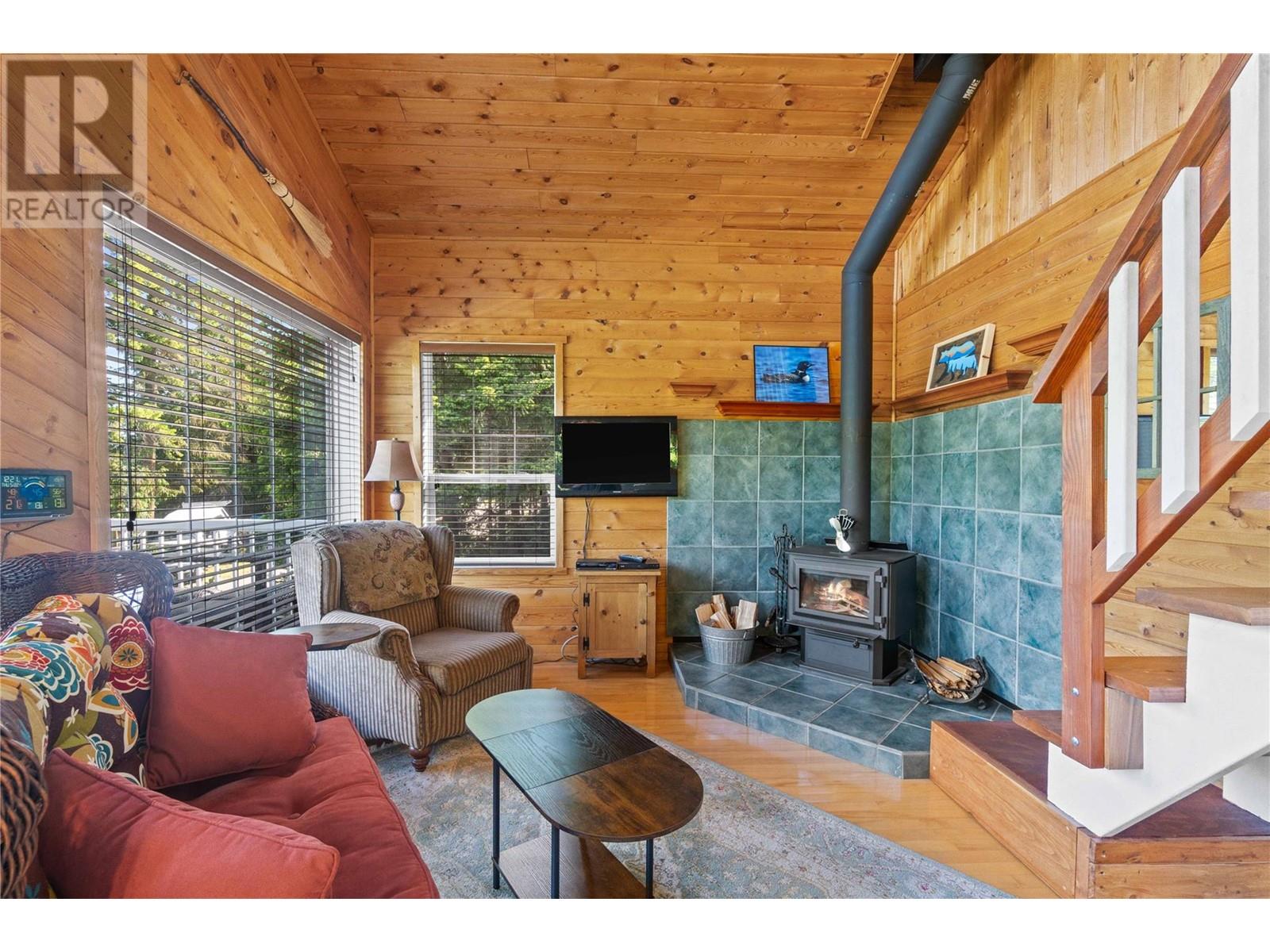 6300 Armstrong Road Unit# 36, Eagle Bay