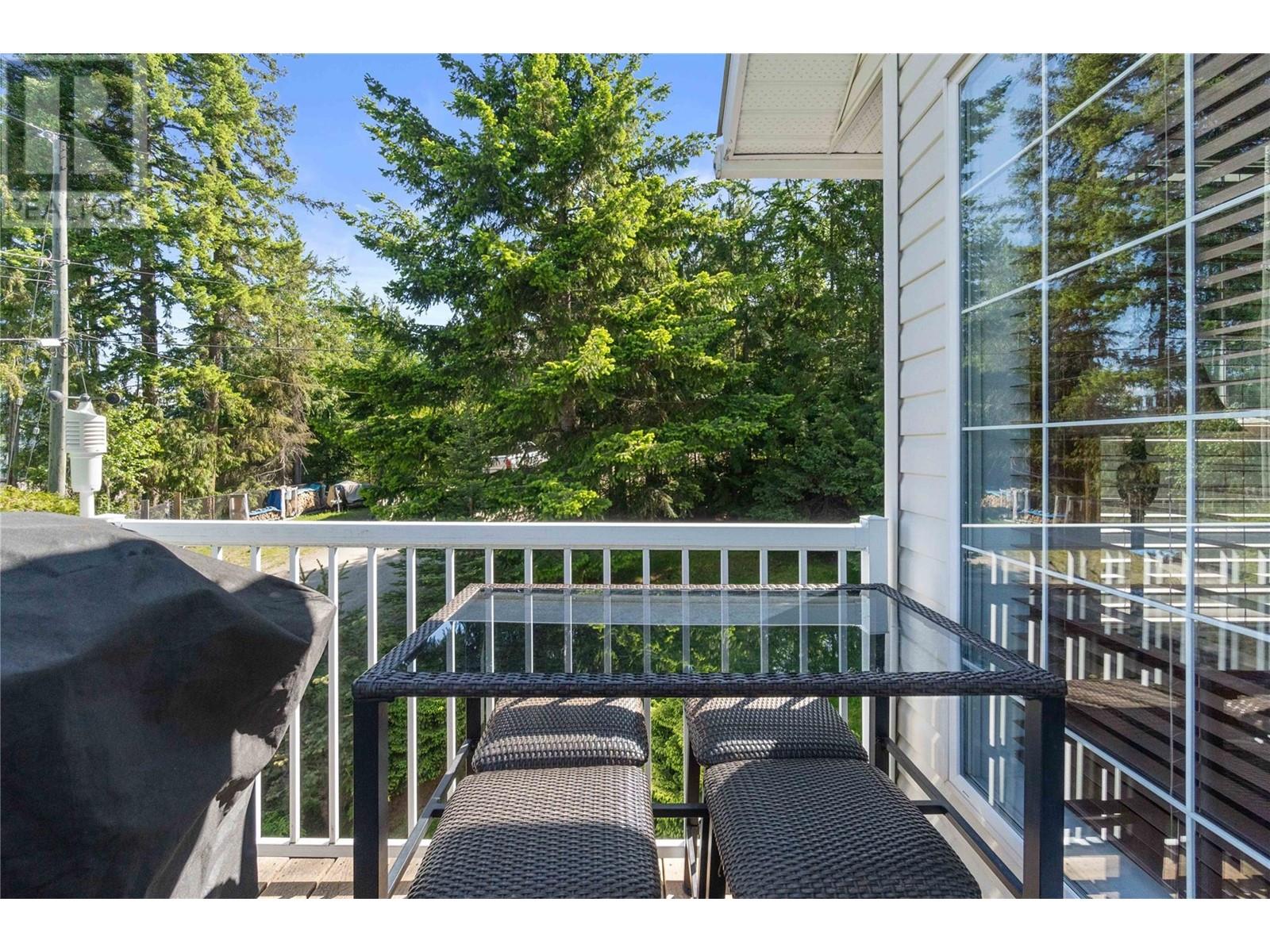 6300 Armstrong Road Unit# 36, Eagle Bay