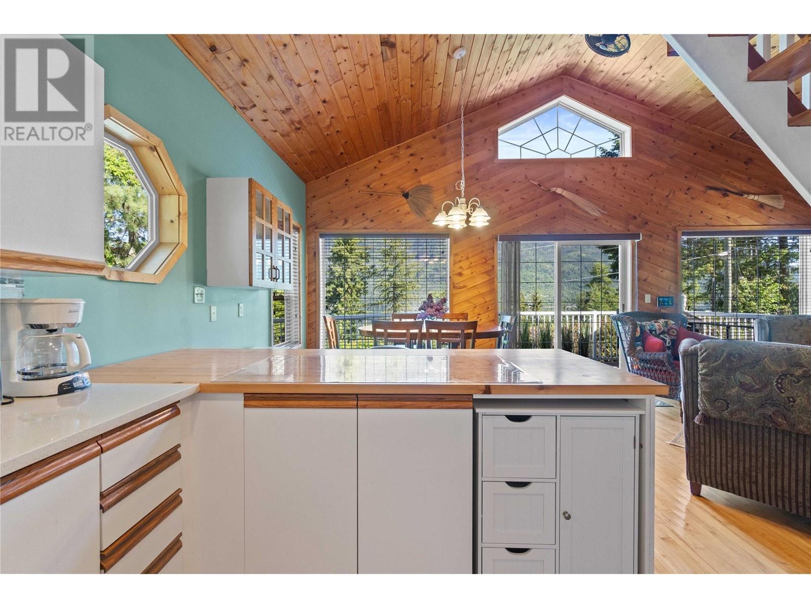6300 Armstrong Road Unit# 36, Eagle Bay