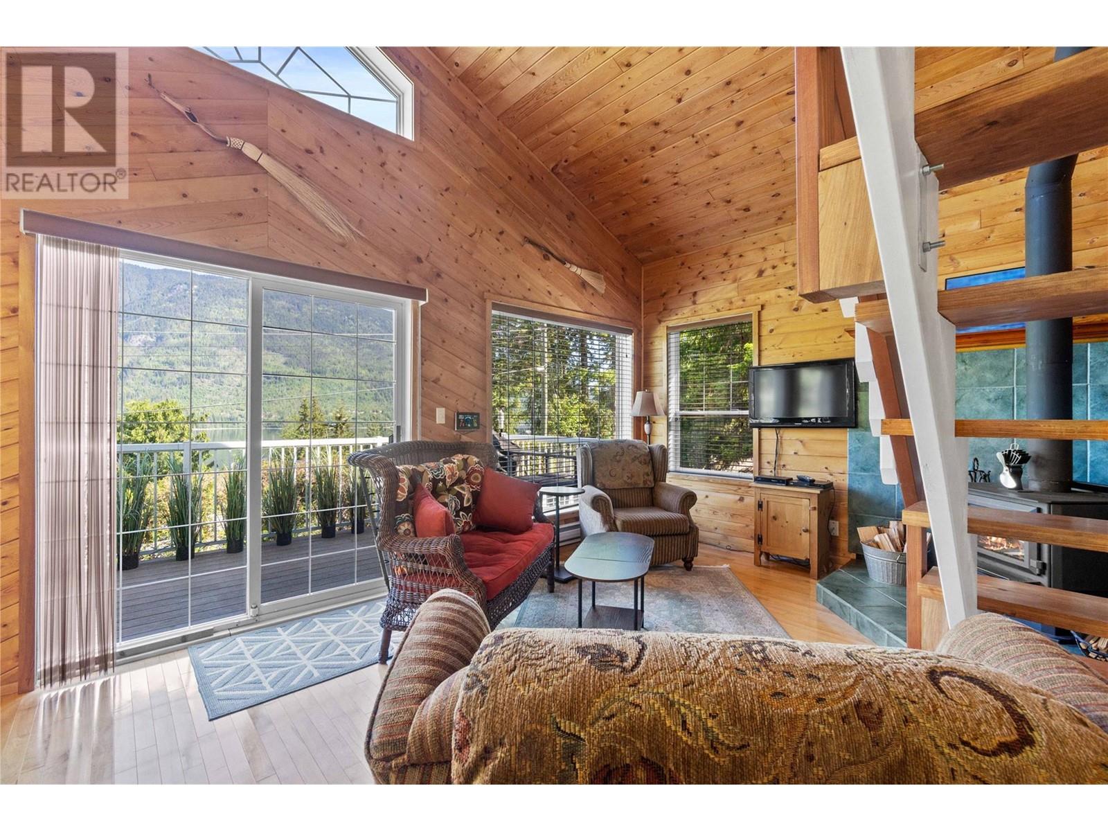 6300 Armstrong Road Unit# 36, Eagle Bay