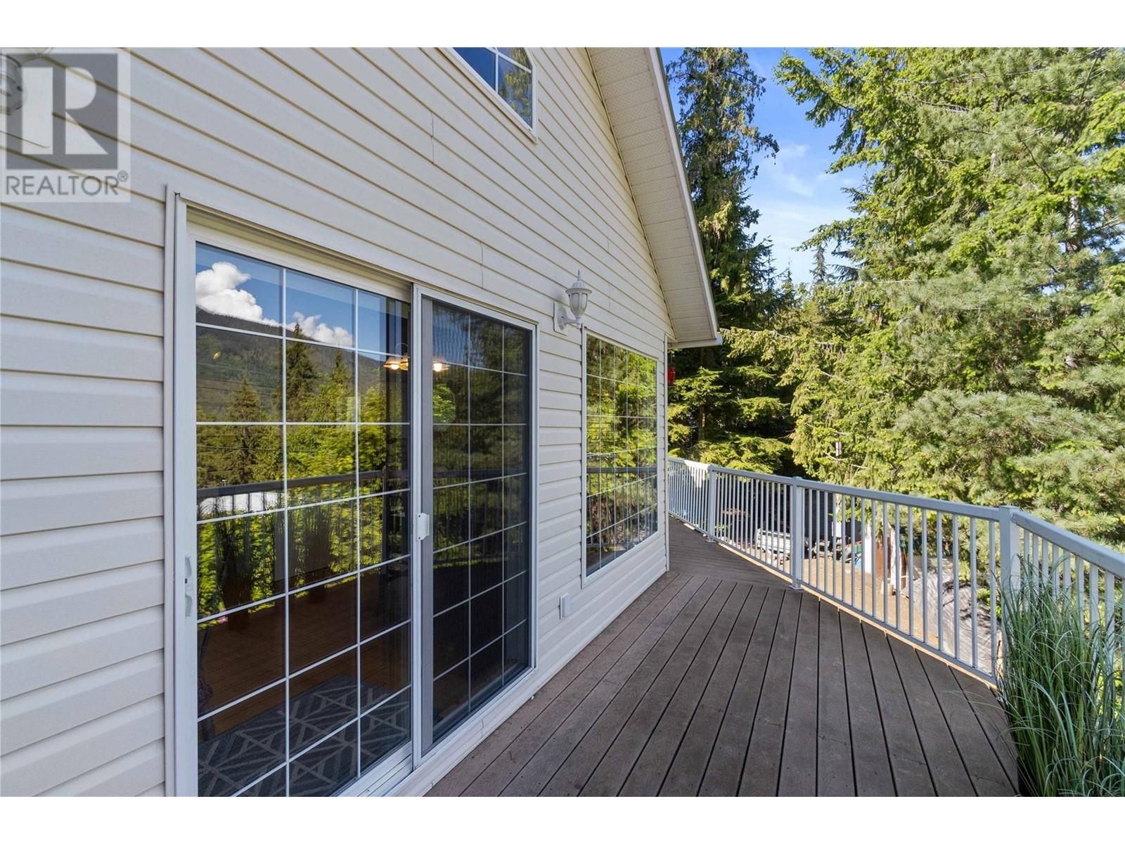 6300 Armstrong Road Unit# 36, Eagle Bay