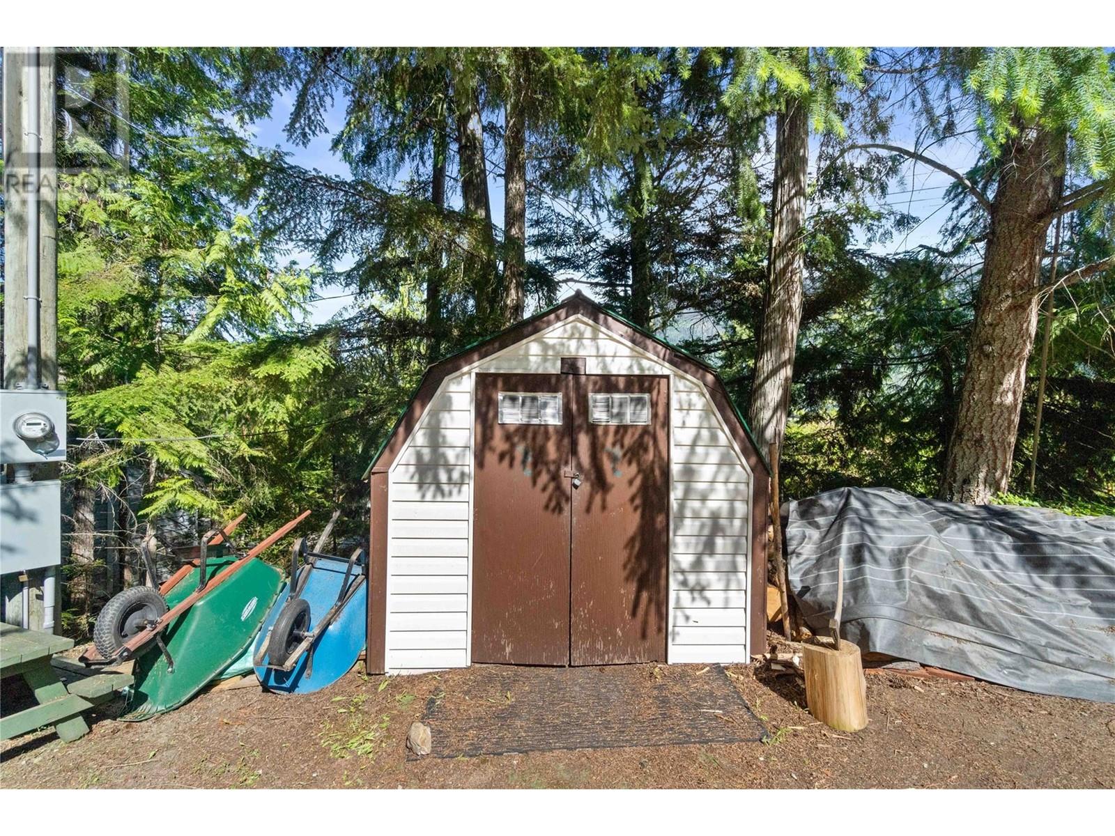 6300 Armstrong Road Unit# 36, Eagle Bay