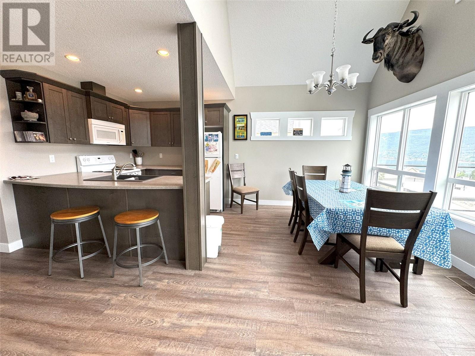  6862 Madrid Way, Kelowna