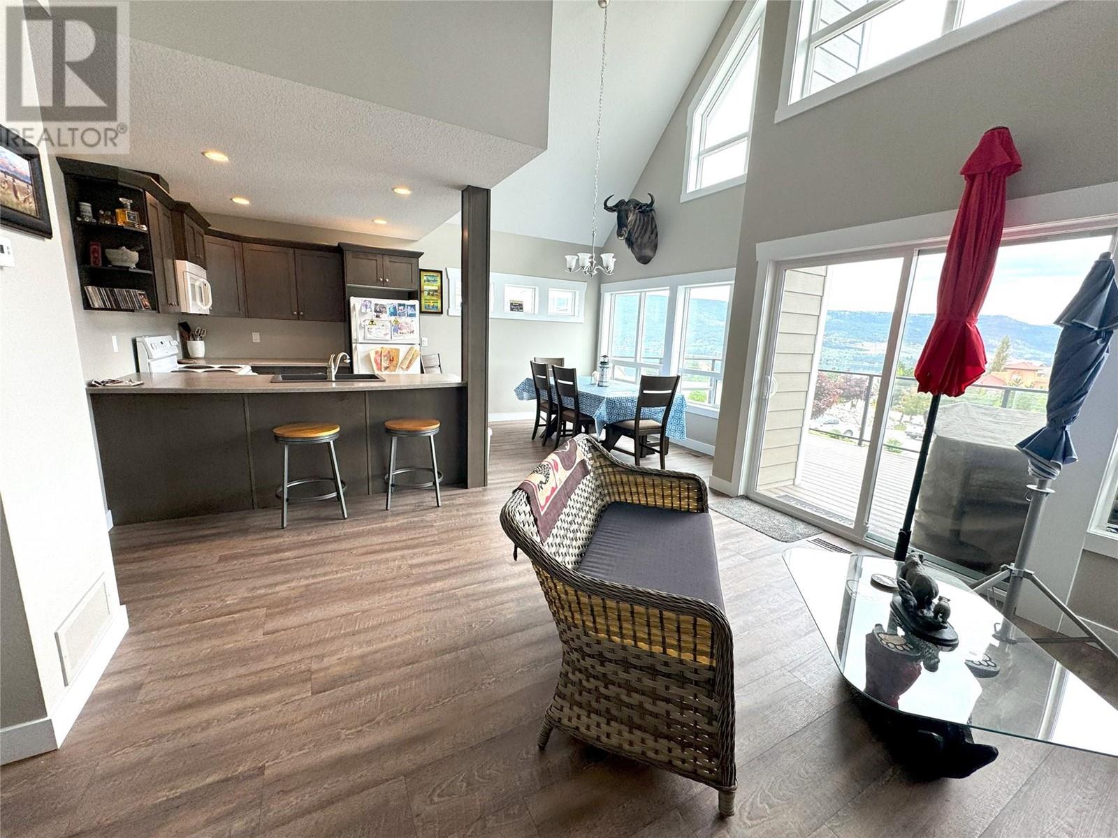  6862 Madrid Way, Kelowna