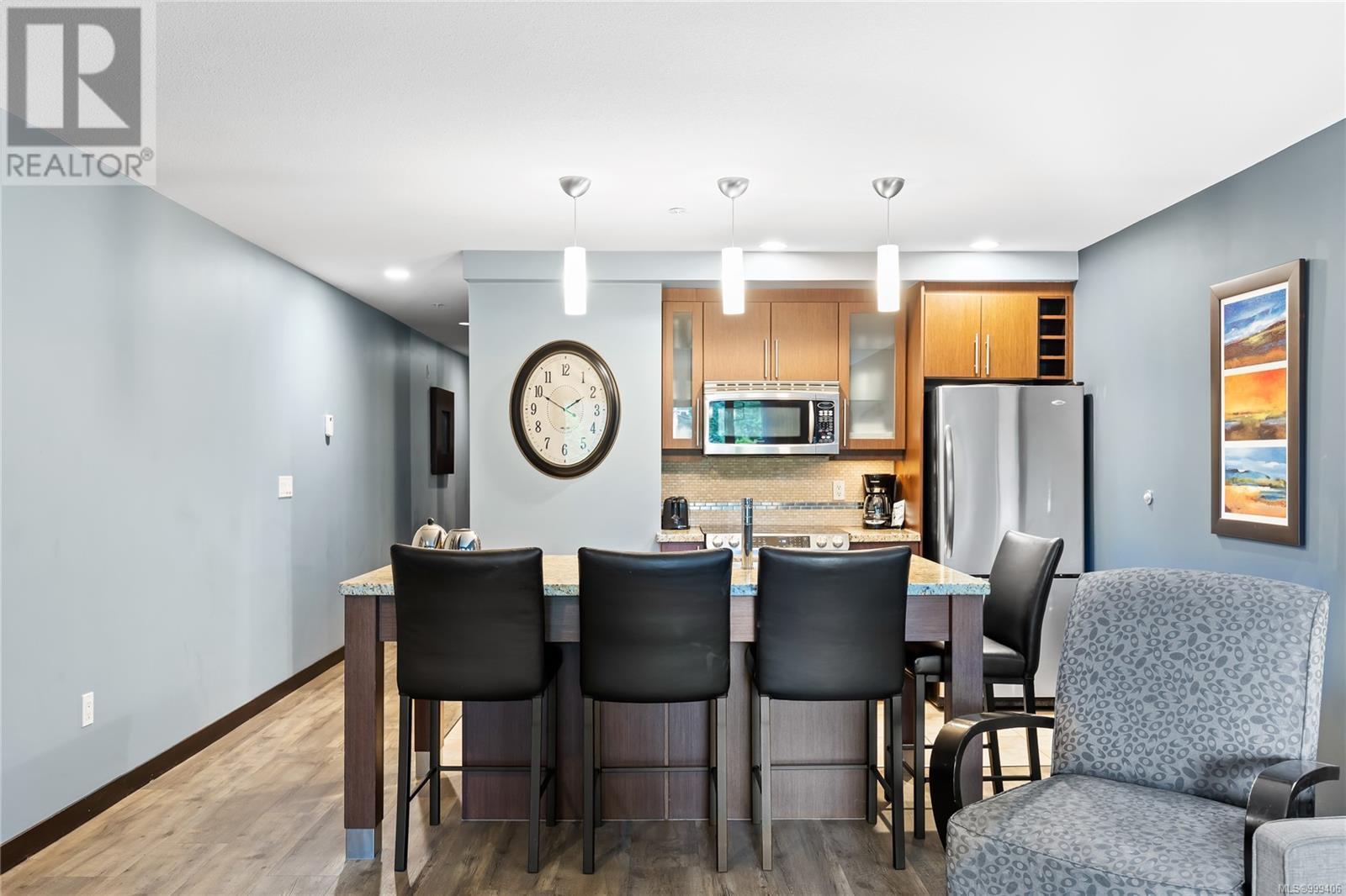 223 1175 Resort Dr, Parksville real estate listing 999406