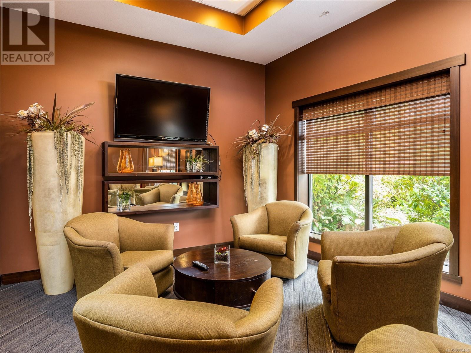 223 1175 Resort Dr, Parksville real estate listing 999406