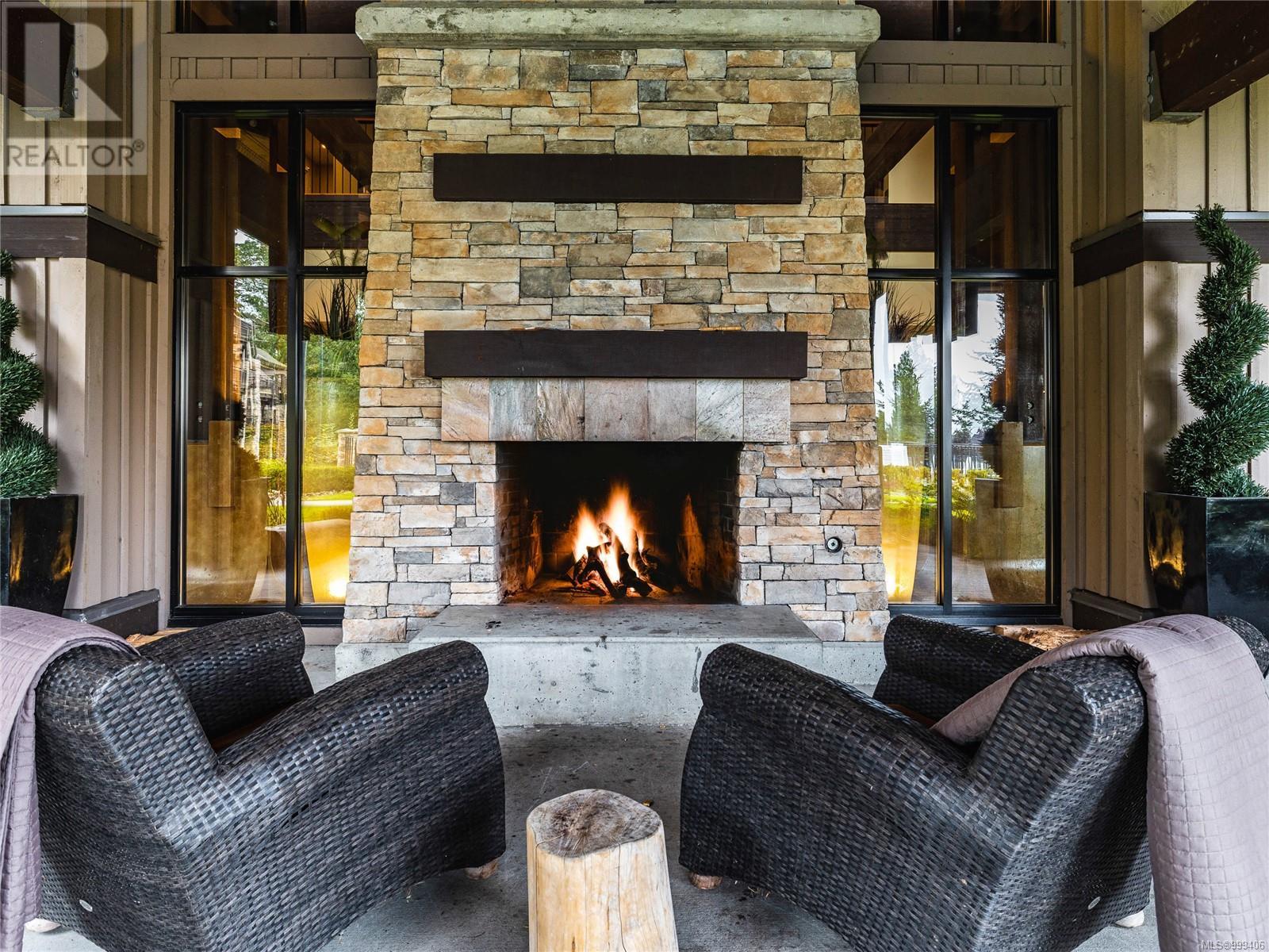 223 1175 Resort Dr, Parksville real estate listing 999406