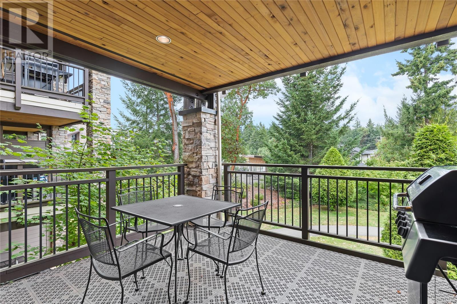 223 1175 Resort Dr, Parksville real estate listing 999406