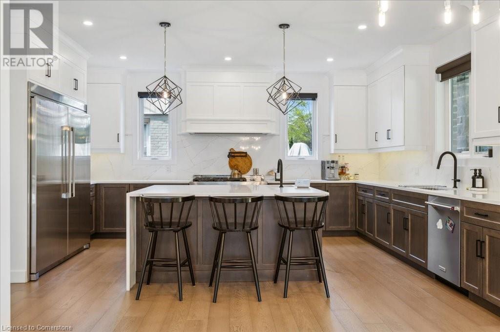 Photo 12 of 817 King Road, Burlington ON
