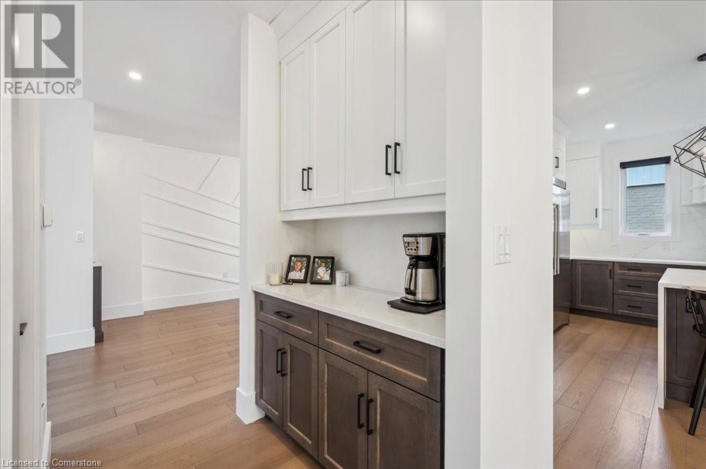 Photo 18 of 817 King Road, Burlington ON