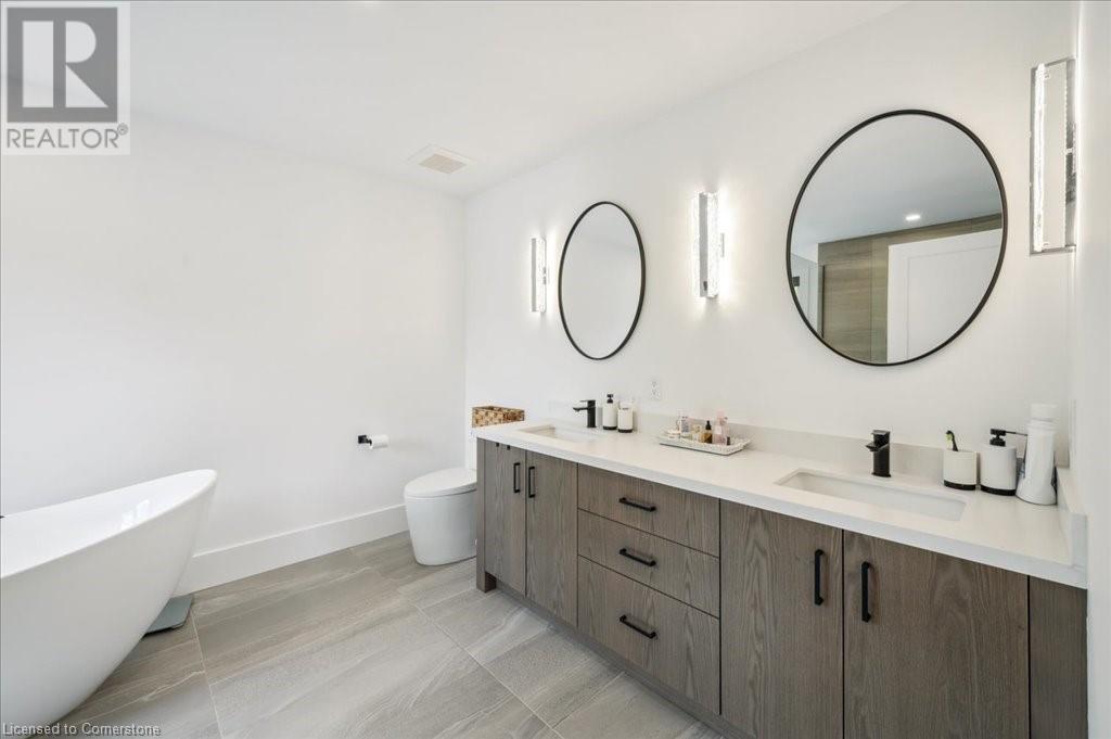 Photo 32 of 817 King Road, Burlington ON