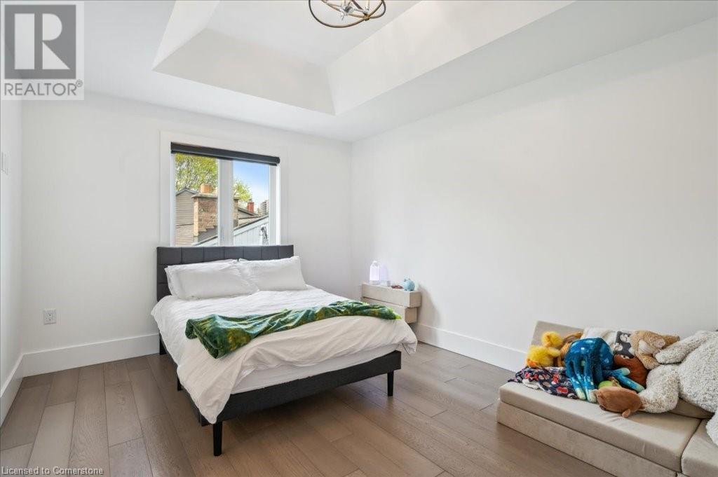 Photo 35 of 817 King Road, Burlington ON