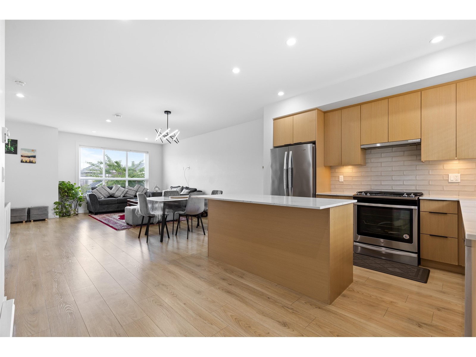 Photo 9 of 22 19255 Aloha Drive, Surrey BC