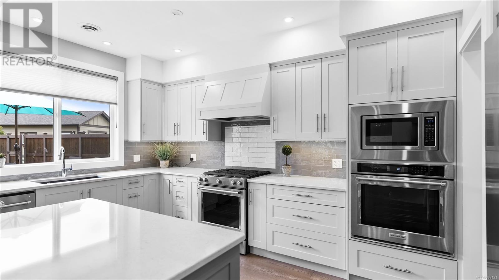 7267 Lakefront Dr, Lake Cowichan