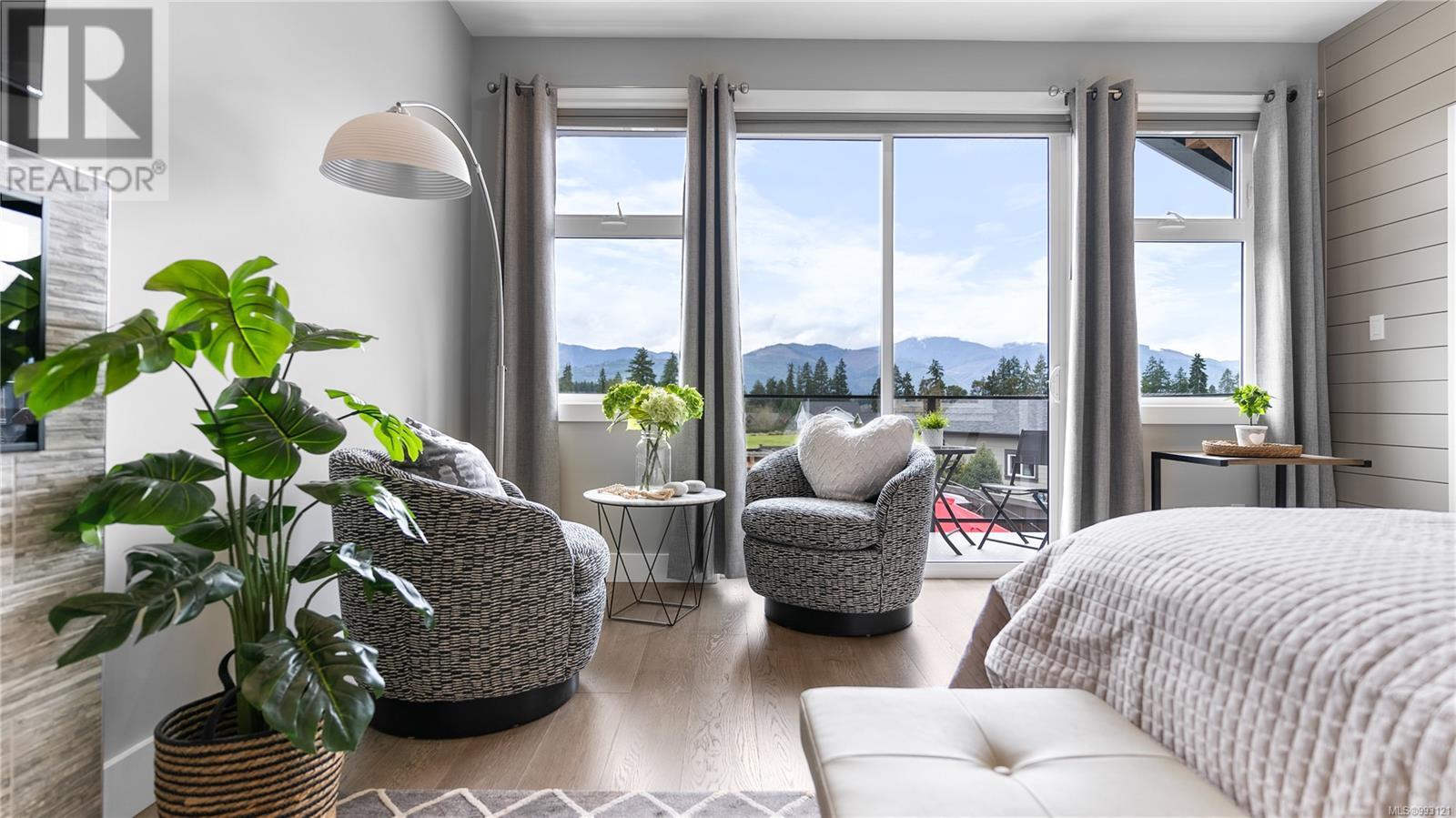 7267 Lakefront Dr, Lake Cowichan