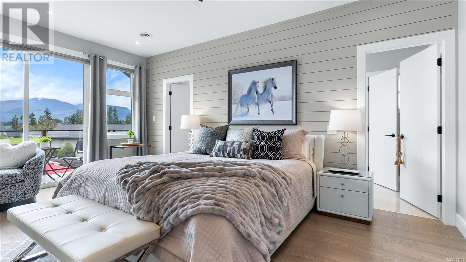 7267 Lakefront Dr, Lake Cowichan