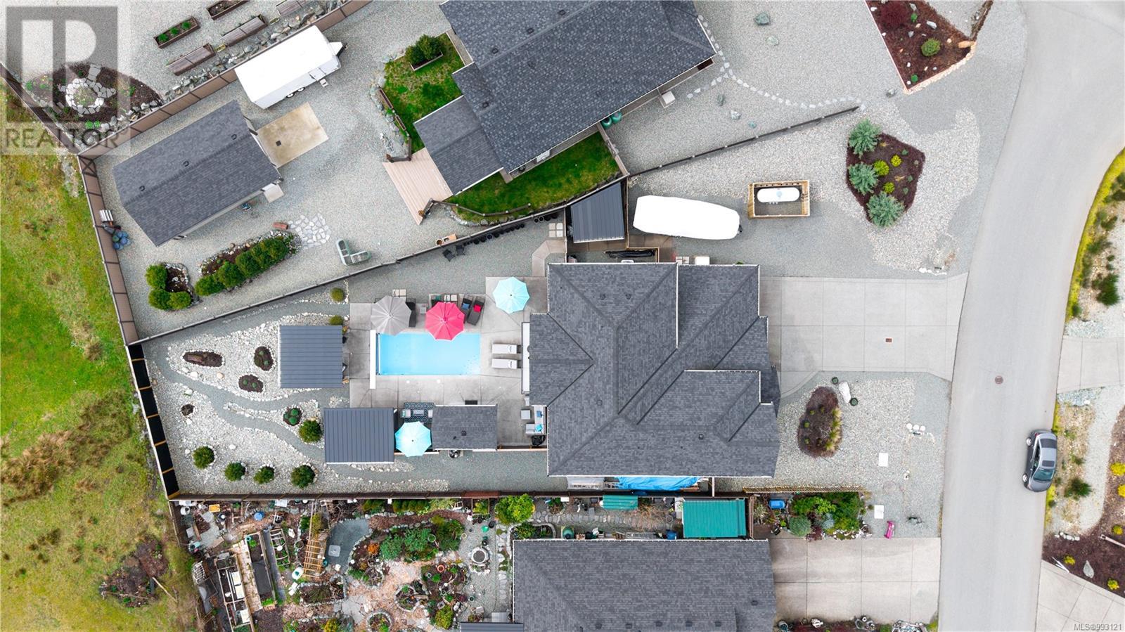 7267 Lakefront Dr, Lake Cowichan