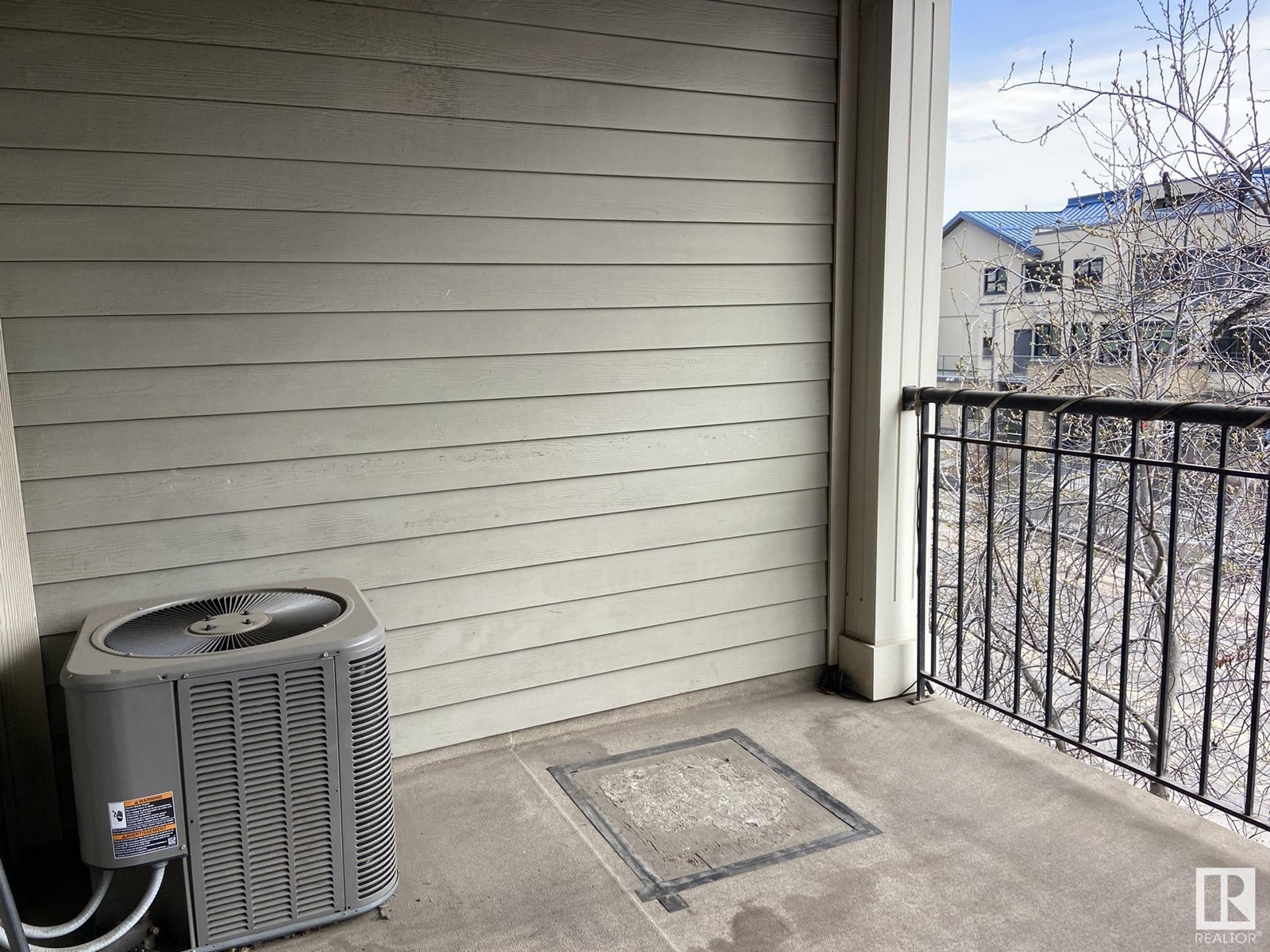 Photo 5 of 304 9803 96 A St Nw, Edmonton AB