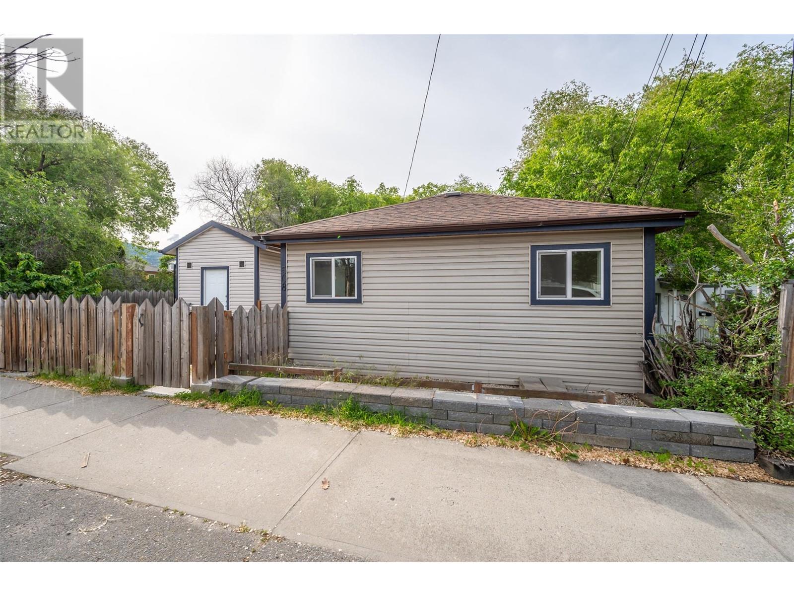 508 Eckhardt Avenue East, Penticton