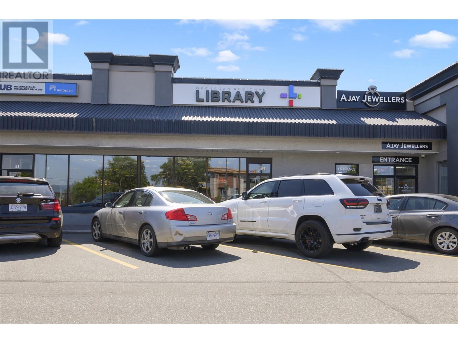 195 & 301 33 Highway West, Kelowna