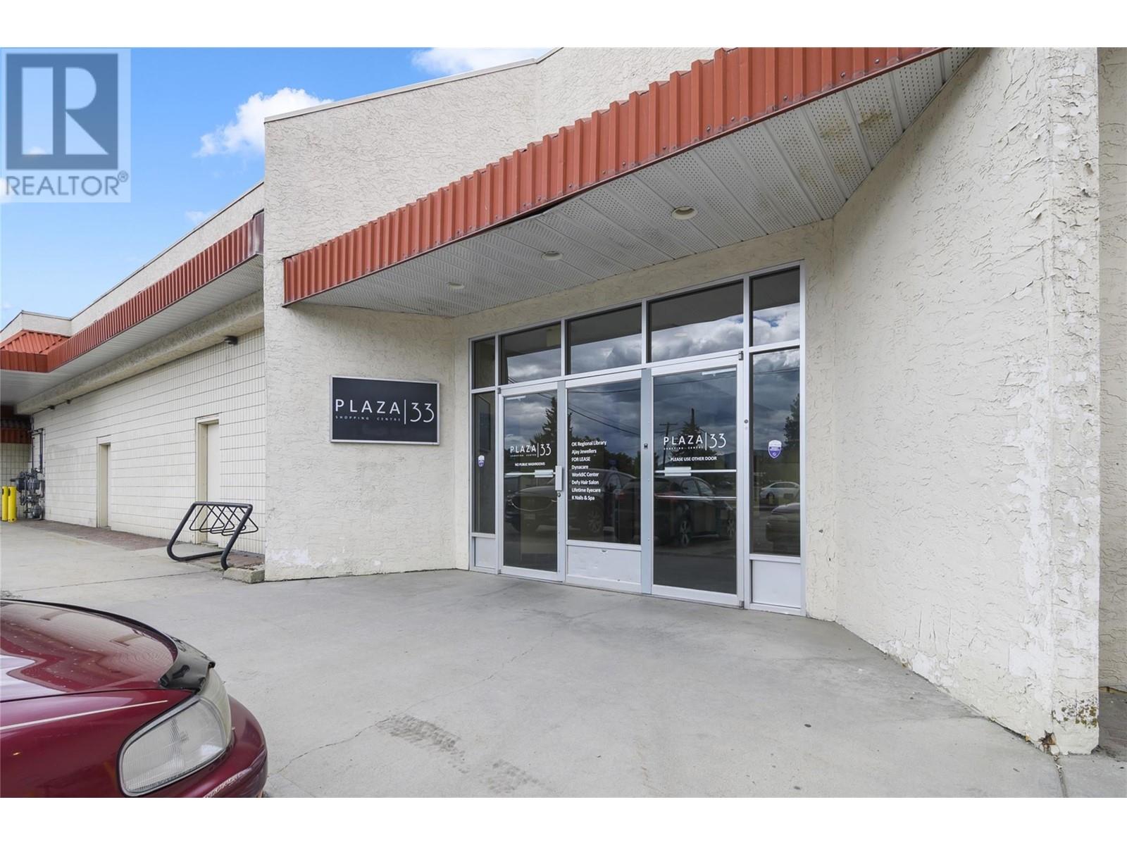 195 & 301 33 Highway West, Kelowna
