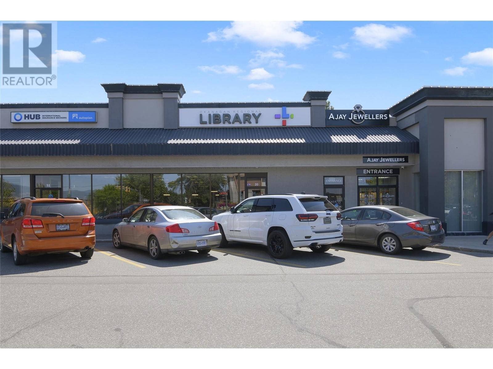 195 & 301 33 Highway West, Kelowna