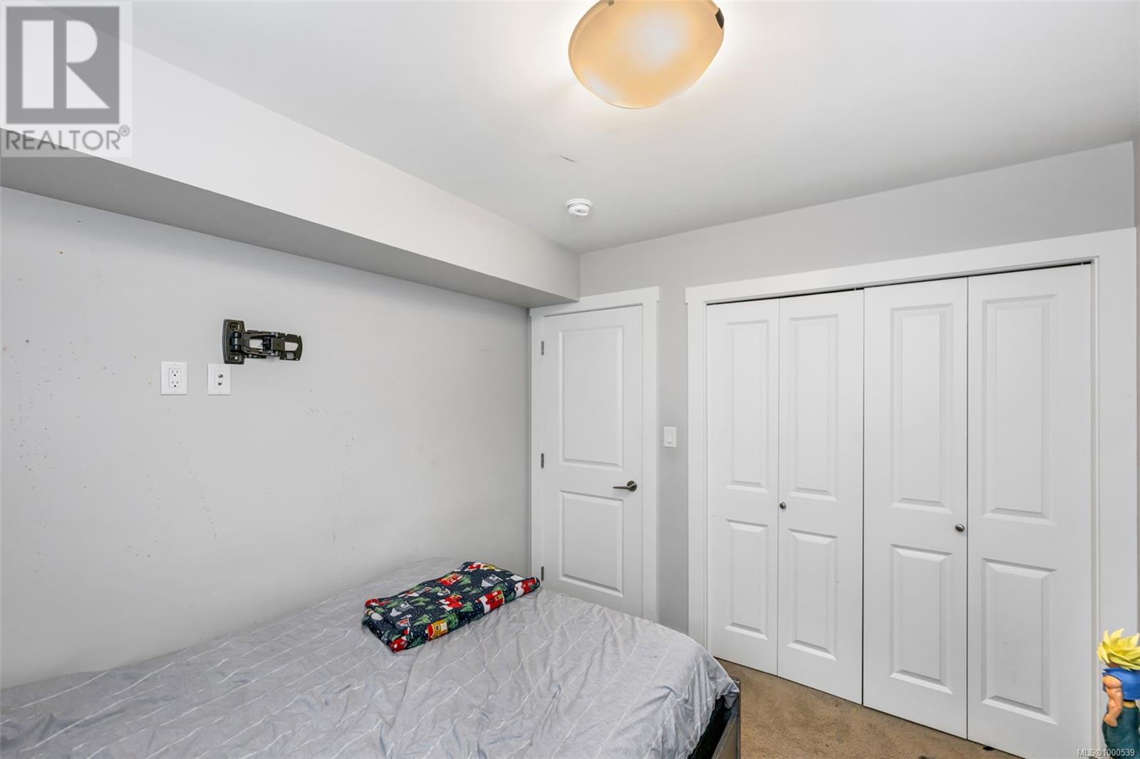 1318 Bombardier Cres, Langford