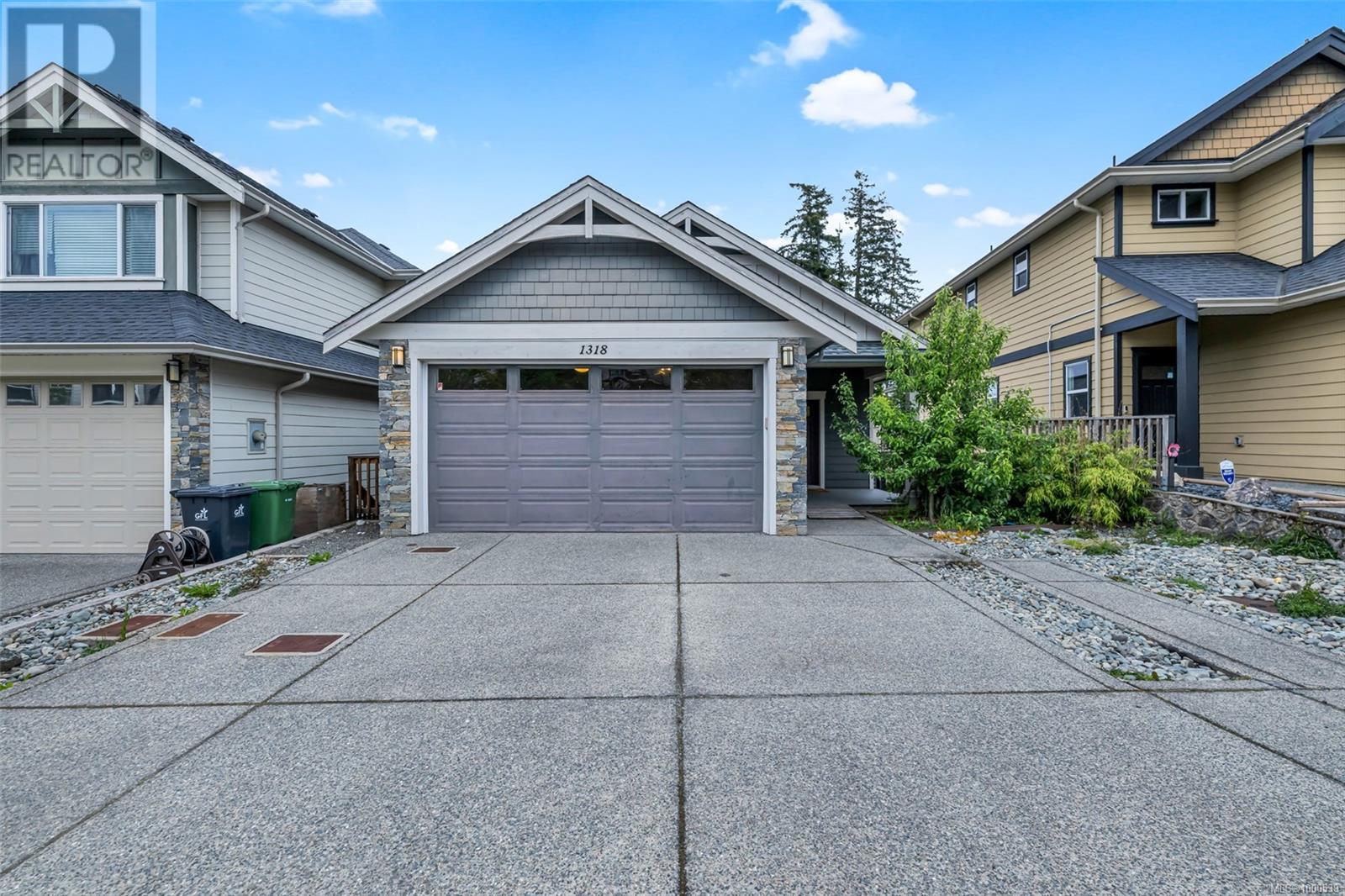 1318 Bombardier Cres, Langford