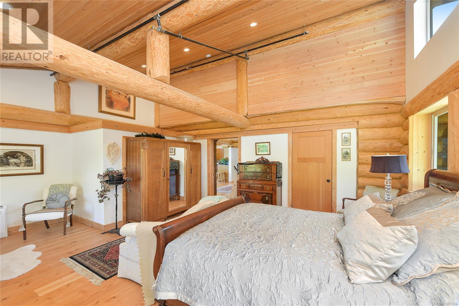  4250 GOLDSTREAM HEIGHTS Drive, Malahat