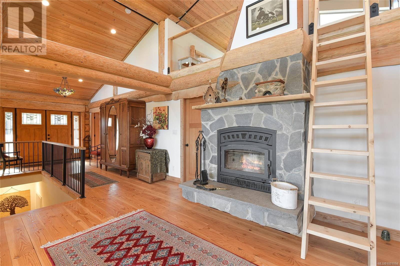  4250 GOLDSTREAM HEIGHTS Drive, Malahat