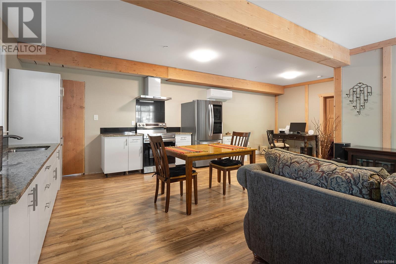  4250 GOLDSTREAM HEIGHTS Drive, Malahat