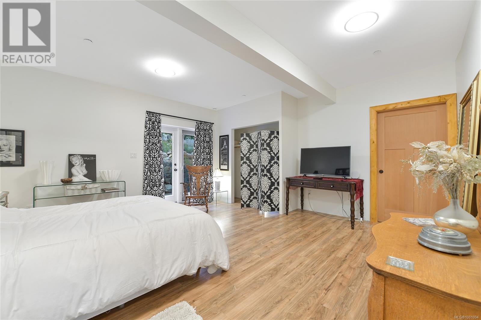  4250 GOLDSTREAM HEIGHTS Drive, Malahat