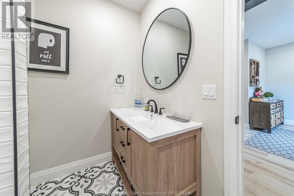 Photo 12 of 551 Heritage, Kingsville ON